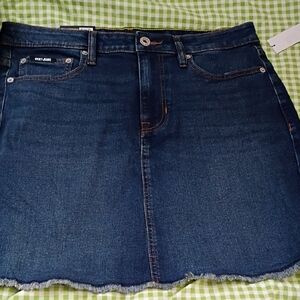 DKNY MID RAISE DENIM SKIRT